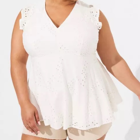 Torrid Eyelet Ruffle Sleeve Babydoll Top size 6x nwt - Picture 1 of 7